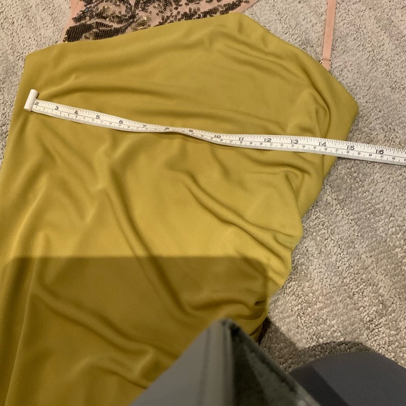 BCBG MaxAzria chartreuse gown - Picture 11 of 14